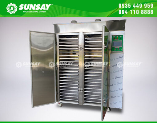 Buồng sấy và các khay đều được làm bằng inox 304 đảm bảo vệ sinh, chống hoen gỉ